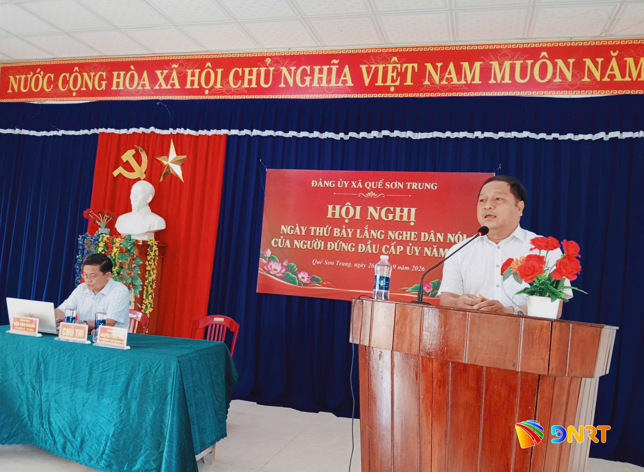 Bí thư lắng nghe nhân dân 2