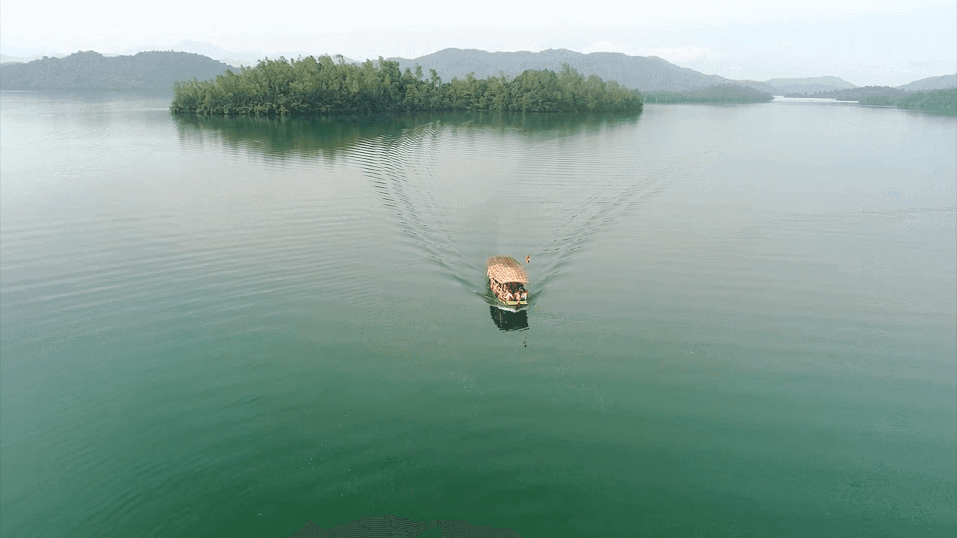 Hồ Phú Ninh là một trong những cảnh quan thu hút du khách ở khu vực phía Nam thành phố. Ảnh: P.N