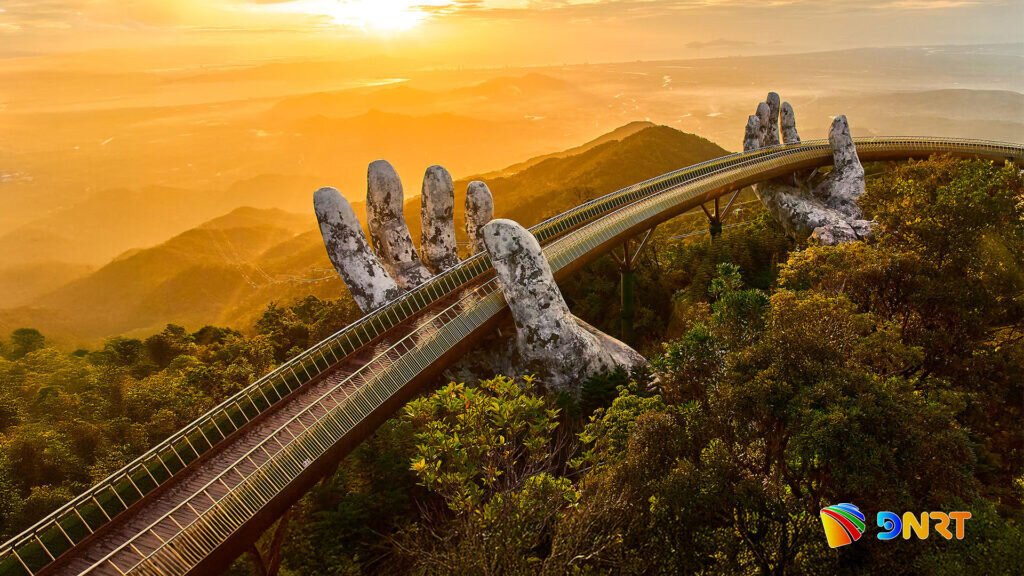 sun-world-ba-na-hills-bo-tri-xe-bus-mien-phi-don-khach-tu-danang-04-1024x576(1).jpg