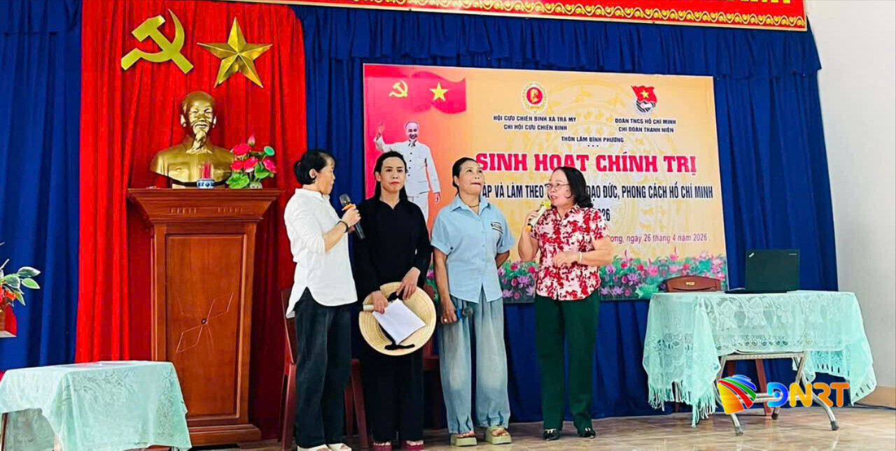 anh-5.-sinh-hoat-chinh-tri-tai-cb-thon-lam-binh-phuong.jpg