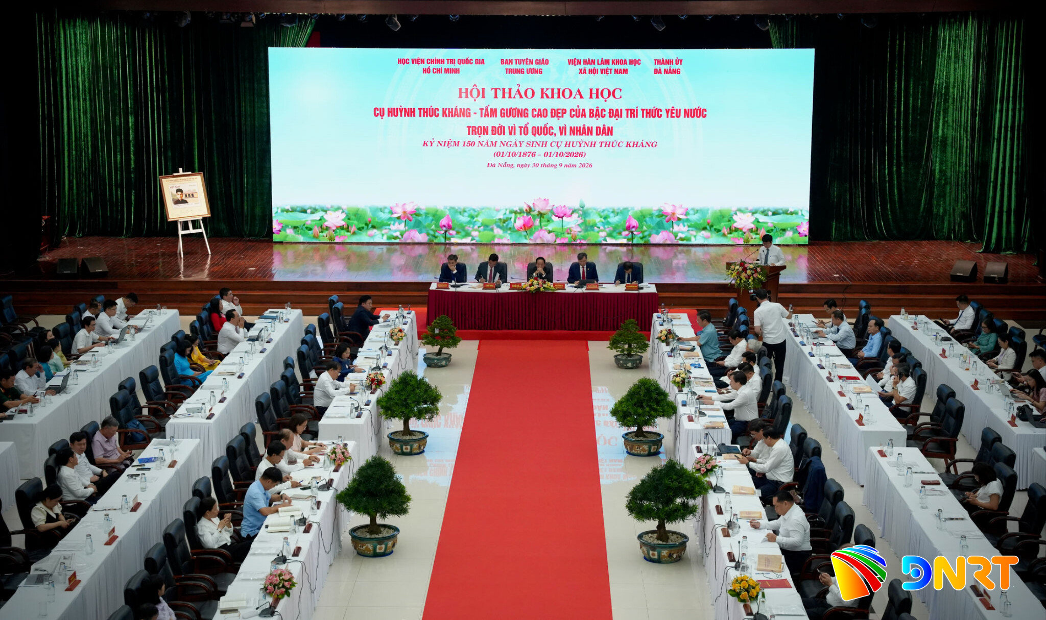 Quang cảnh hội thảo. Ảnh: T.HUY - T.CÔNG