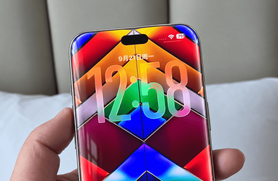 Hình ảnh được cho là mẫu iPhone 20 Pro vào năm 2027