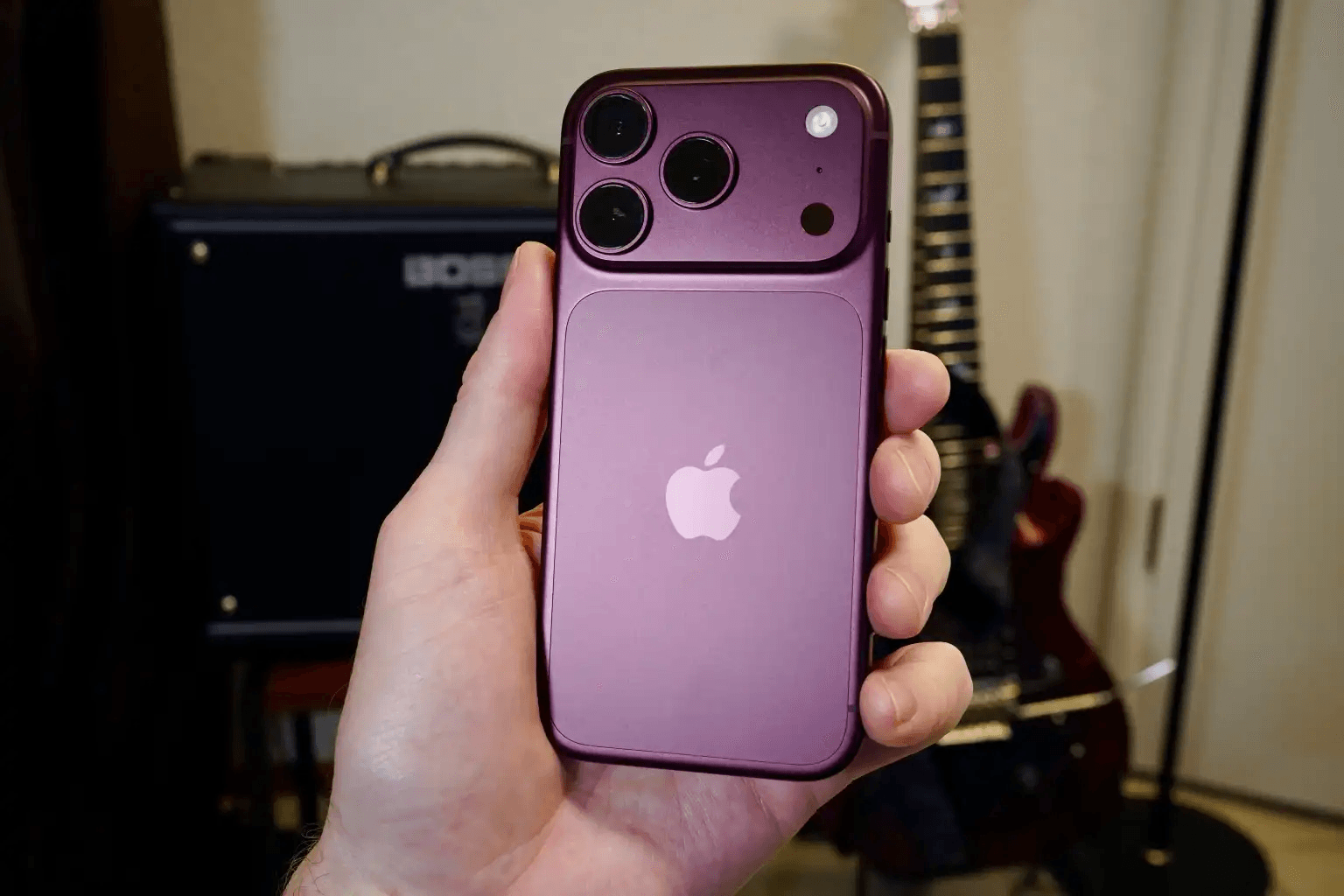 Nhiều người dùng iPhone 18 Pro và iPhone 18 Pro Max phản ánh lỗi loa