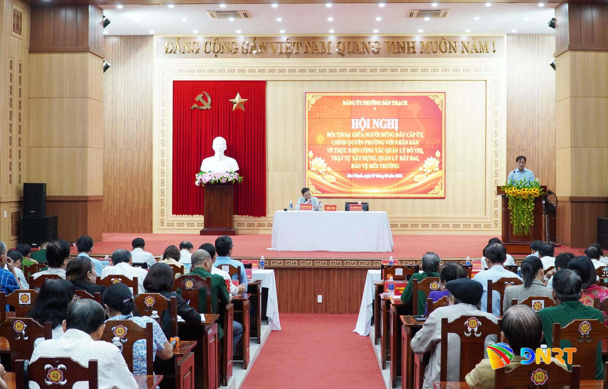 anh ban thach doi thoai 1