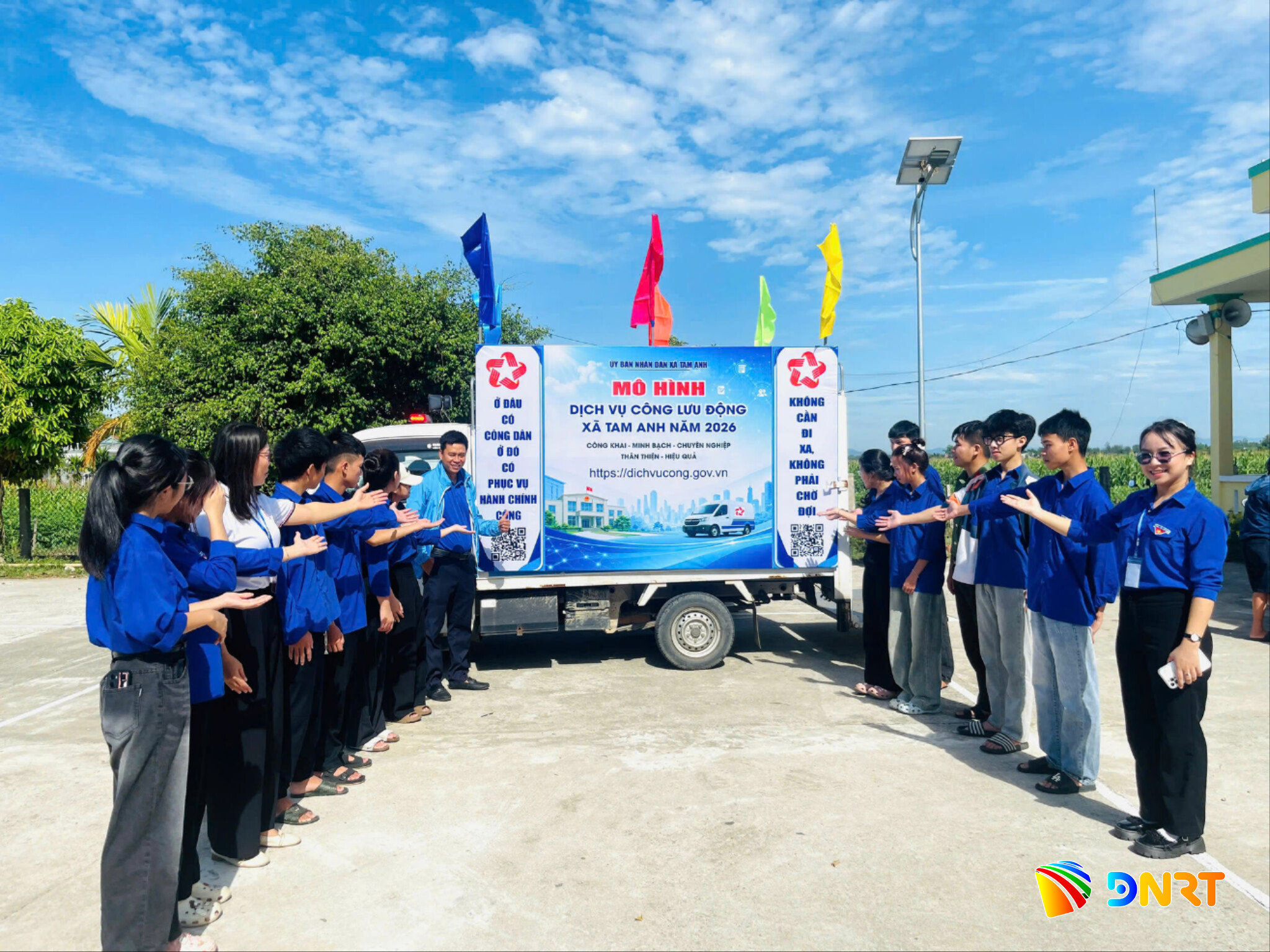 Xã Tam Anh ra mắt mô hình Dịch vụ công lưu động