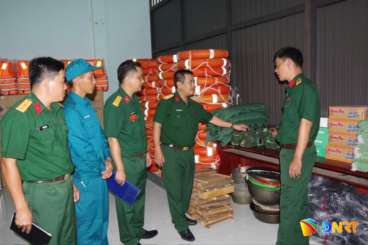 vat-chat-phong-chong-lut-bao-luon-san-sang.jpg
