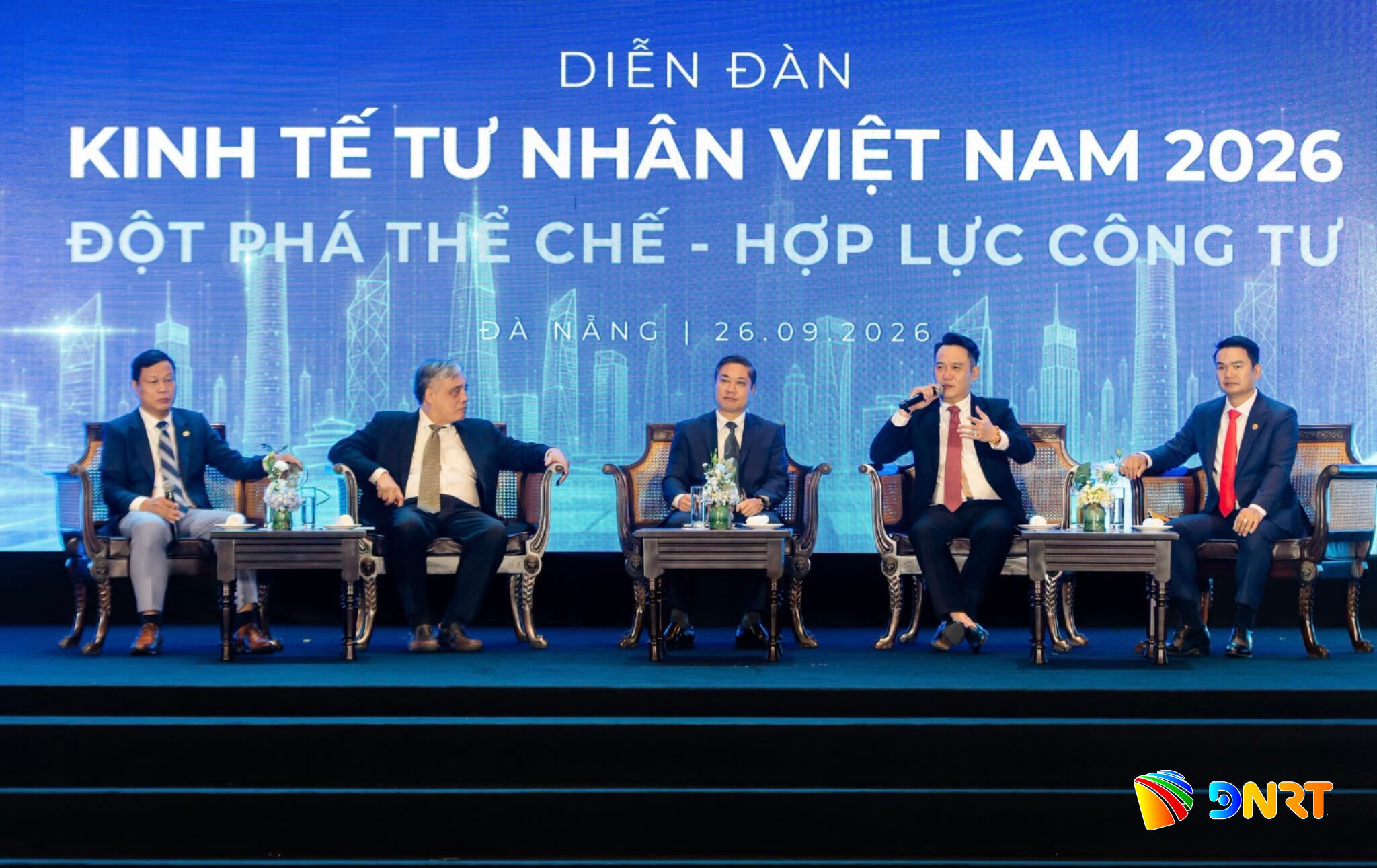 Tọa đàm trong khuôn khổ Diễn đàn kinh tế tư nhân Việt Nam 2026 - vòng bàn tròn kết nối nội lực miền Trung