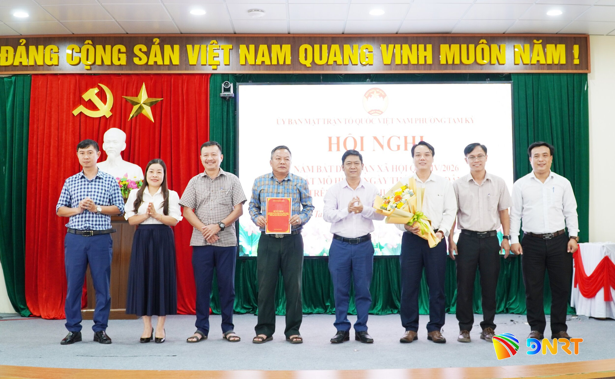 anh tam ky ra mat 1