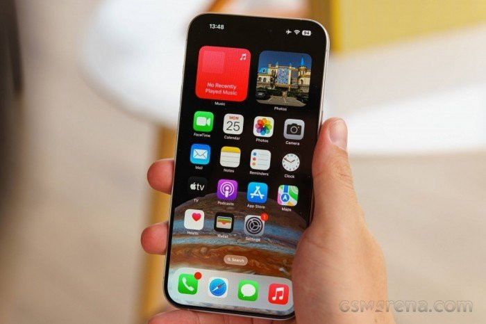 Mức giá iPhone 15 Pro Max cũ giảm sâu tại các chuỗi bán lẻ