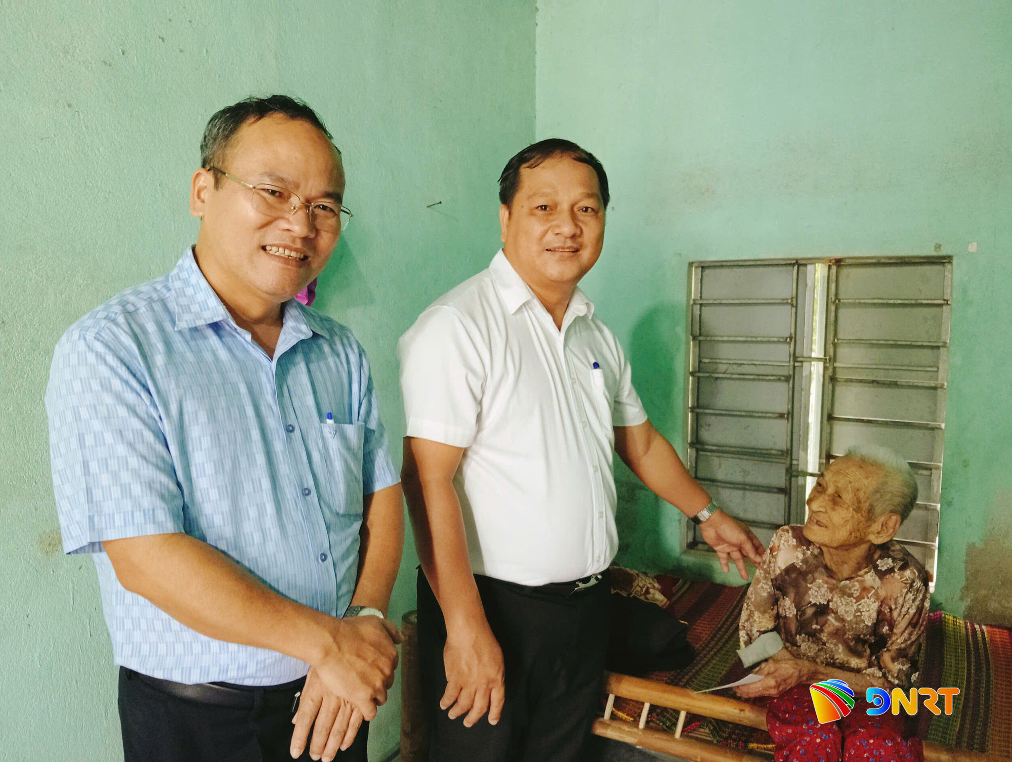 tham tagn qua cao tuoi