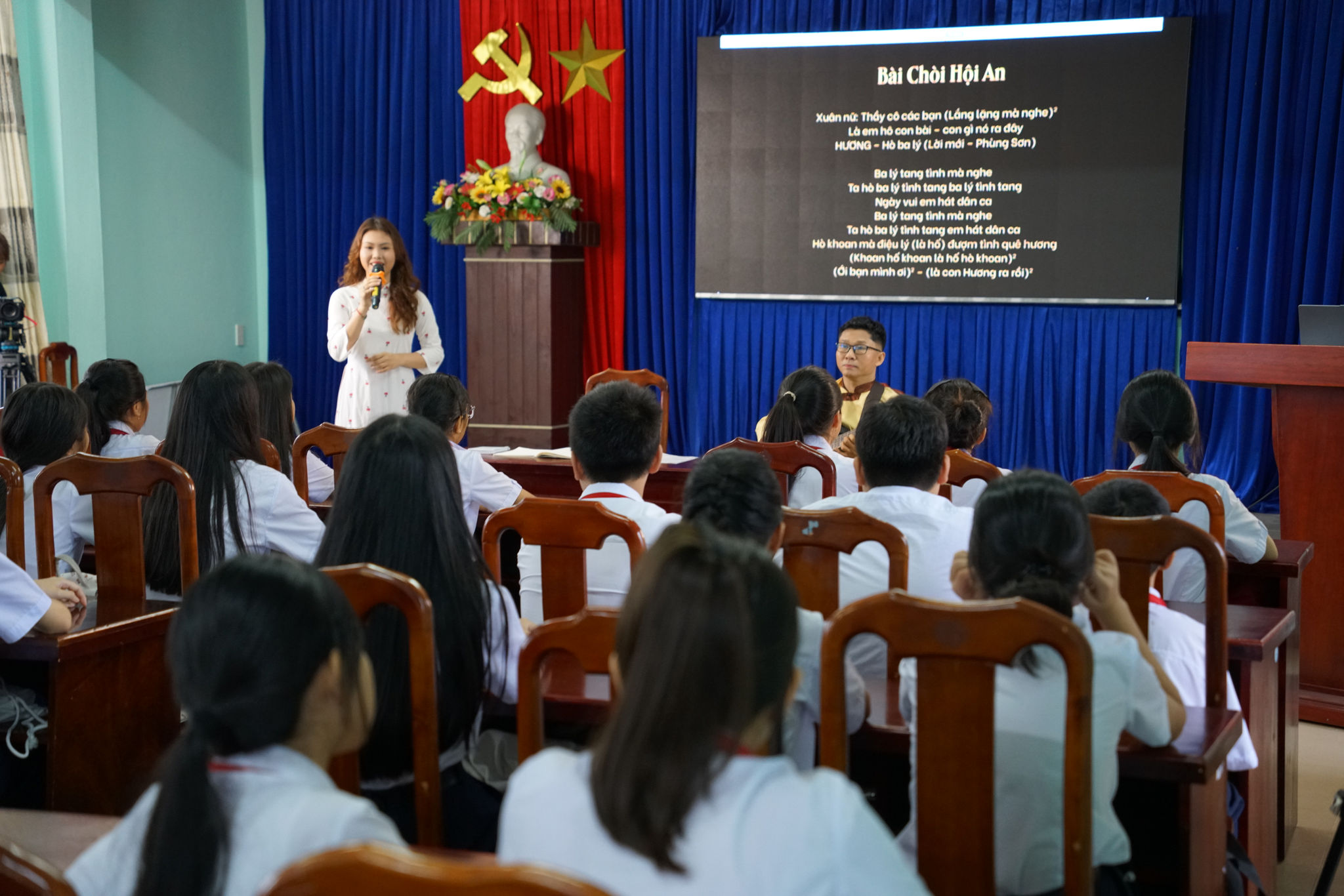 Những giờ học bài chòi tại Trường THCS Hội An Đông tạo cơ hội để học sinh tiếp cận và tìm hiểu nghệ thuật dân gian quê hương.