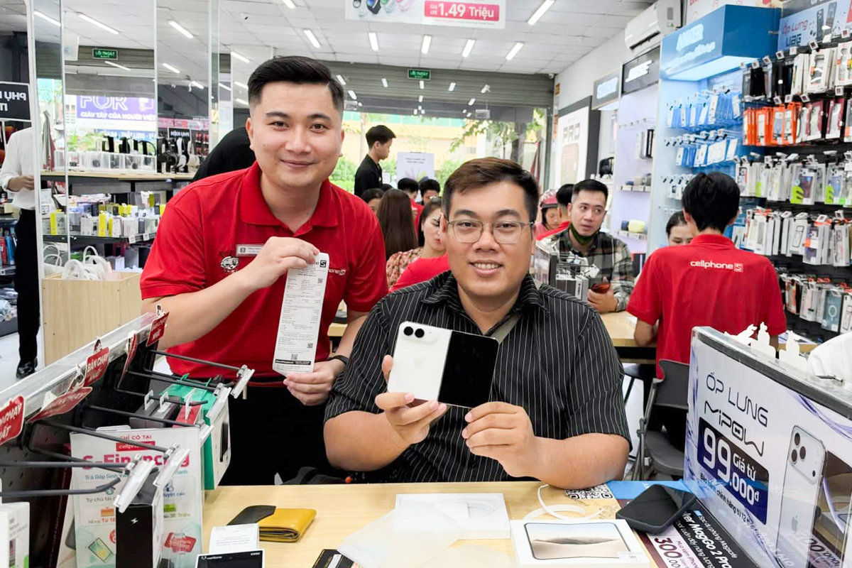 iPhone Duo đã chính thức lên kệ tại CellphoneS