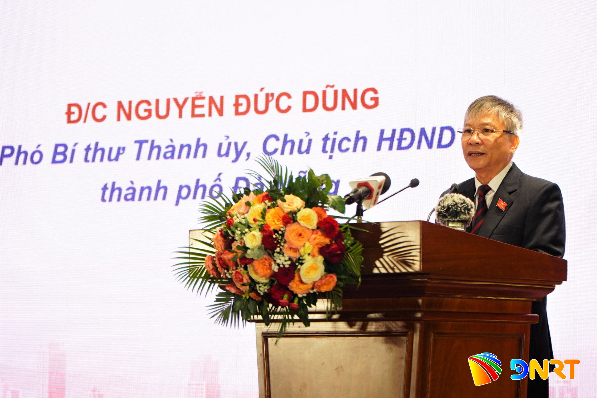 Phó Bí thư Thành ủy, Chủ tịch HĐND thành phố Đà Nẵng Nguyễn Đức Dũng phát biểu chào mừng. Ảnh: VINH ANH