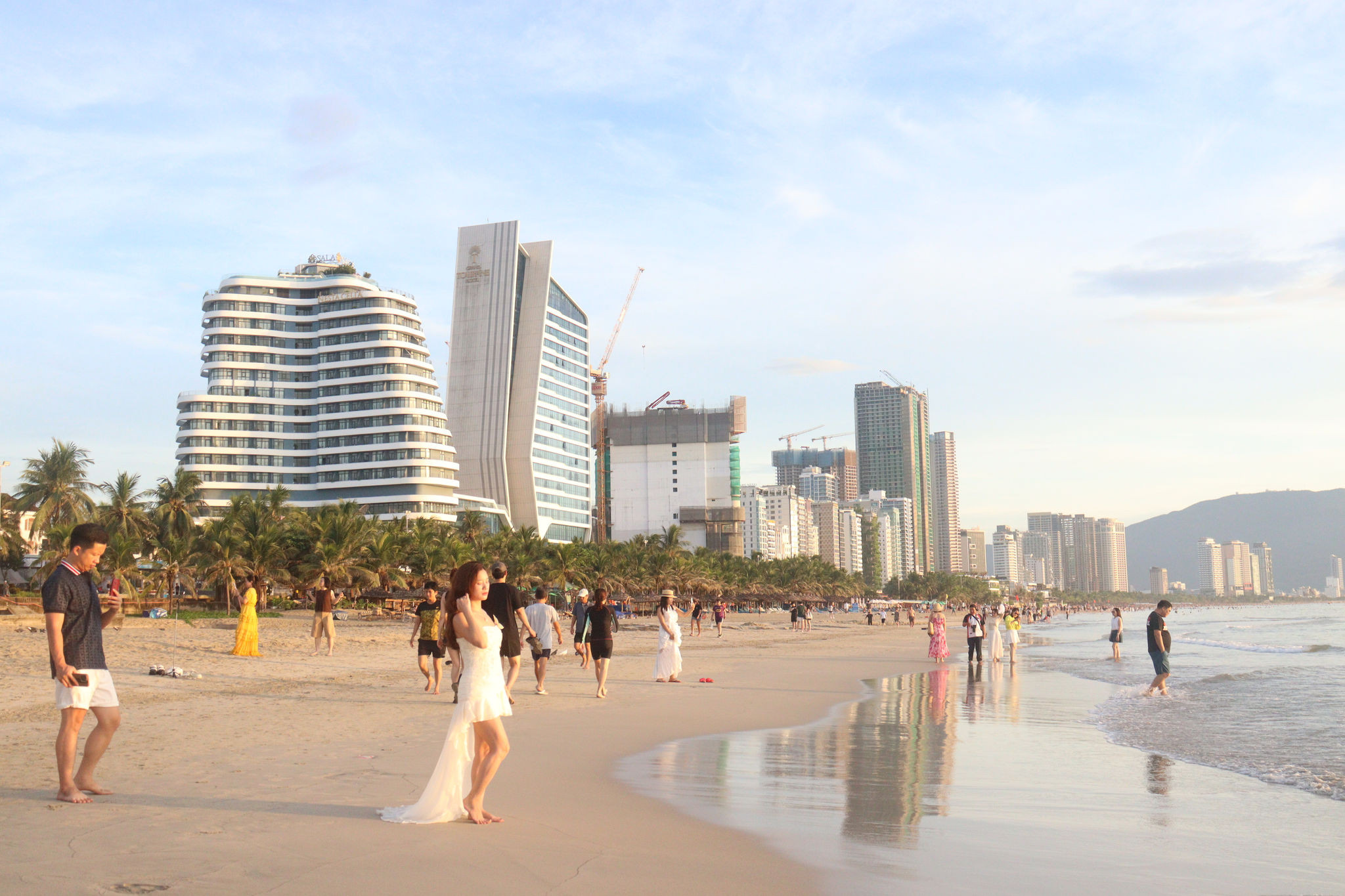 Da Nang is experiencing strong growth in tourism. Photo: HOANG HIEP/DNRT