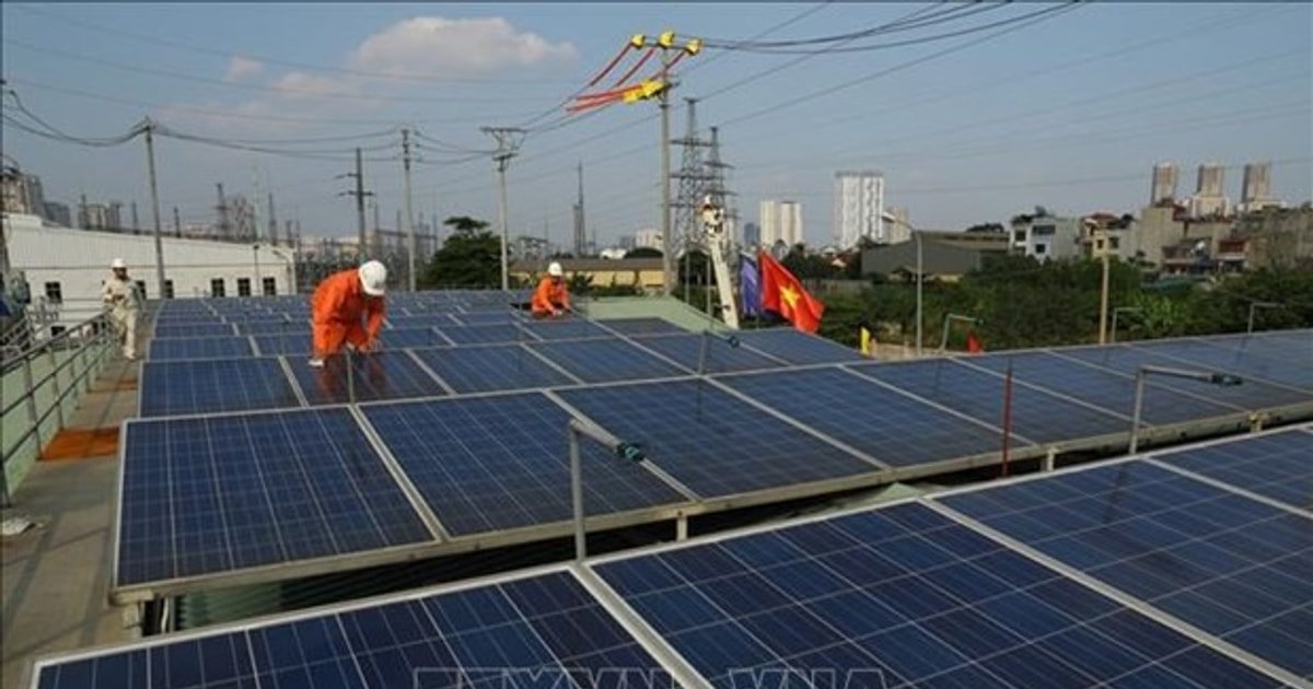 Vietnamese, British firms develop rooftop solar power systems