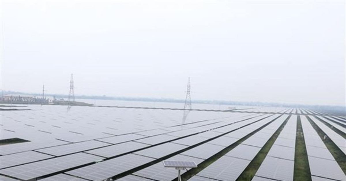 Vietnam leads transition to clean energy in Southeast Asia