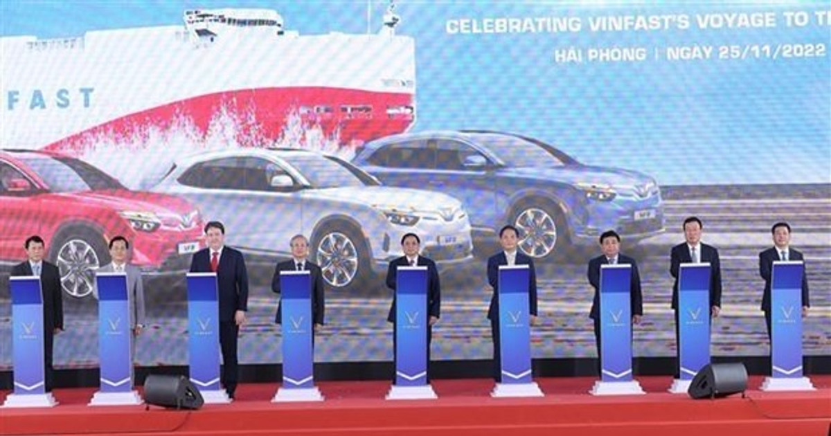 VinFast exports first batch of EVs to US