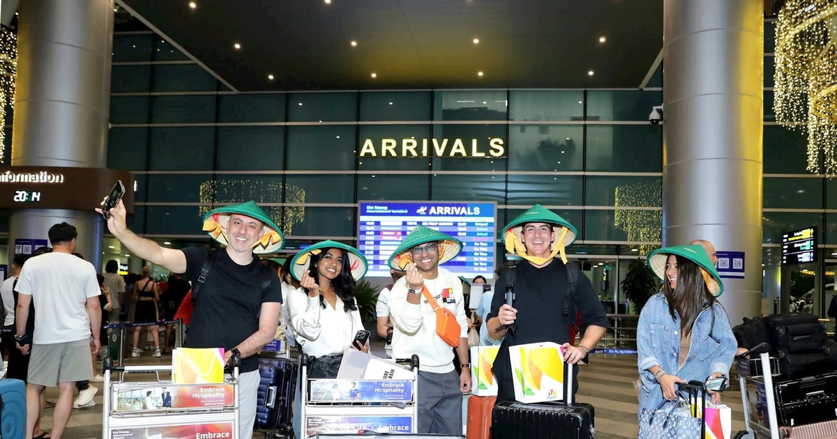 Khai trương đường bay kết nối Đà Nẵng - Dubai