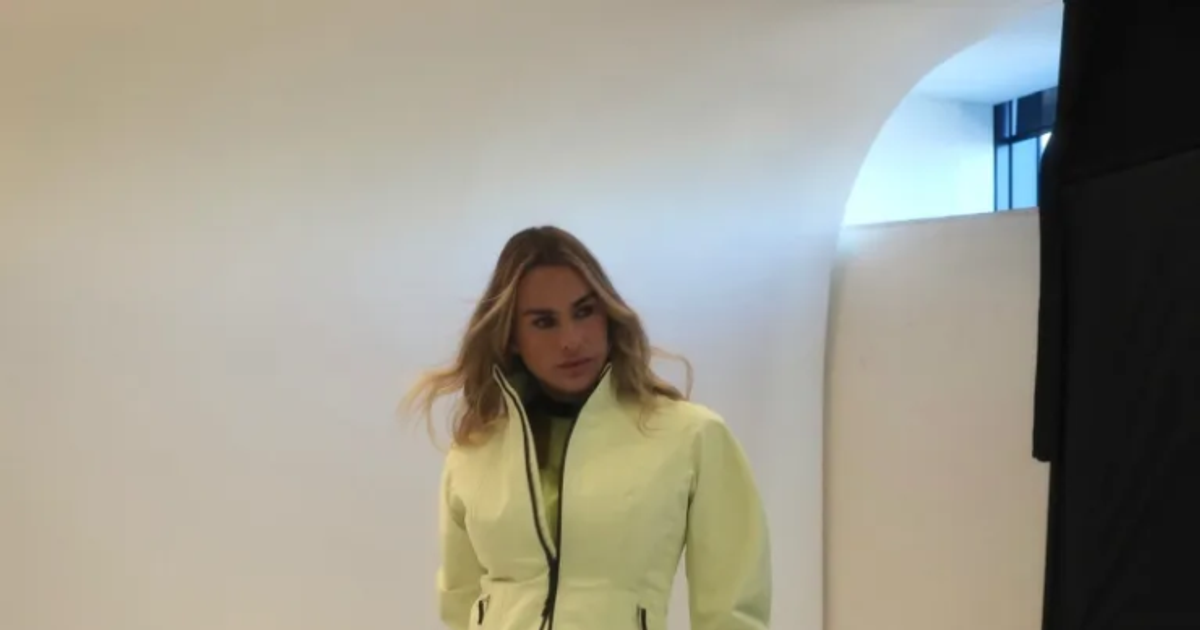 Aryna Sabalenka gây sốt với bộ ảnh xuyên thấu sau khi bảo vệ ngôi hậu ...