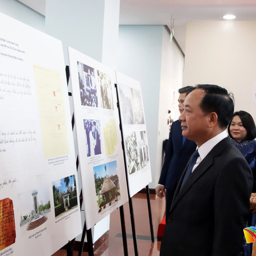 Khai mạc hội thảo khoa học kỷ niệm 150 năm ngày sinh cụ Huỳnh Thúc Kháng