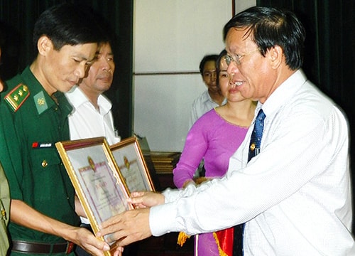 "Phát huy bản sắc văn hóa truyền thống của đất và người xứ Quảng"