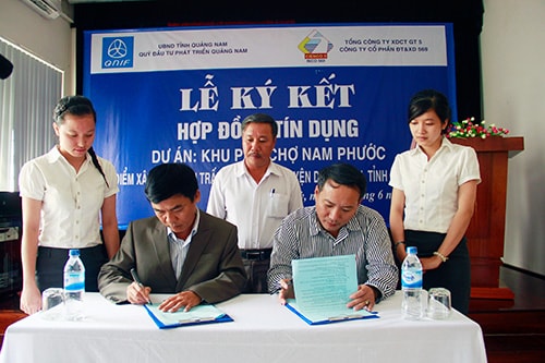 Ký kết hợp đồng tín dụng dự án Khu phố chợ Nam Phước