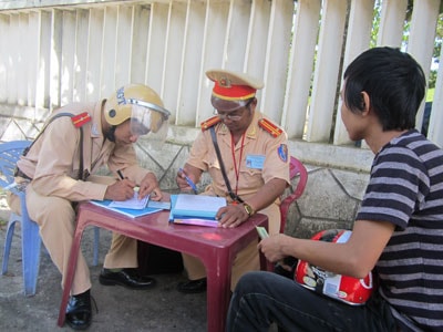 Trách nhiệm người thực thi công vụ