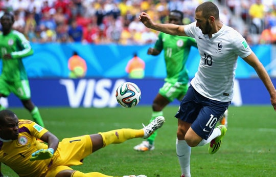 Phải thay đổi thôi, Joachim Loew!