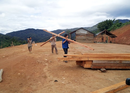 Vụ việc người dân bỏ làng vì "cái chết xấu" tại Phước Sơn: Lập làng mới cho dân