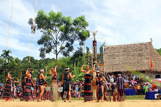 Khai hội lễ hội văn hóa truyền thống Cơ Tu xã Sông Kôn (Đông Giang) lần thứ 3