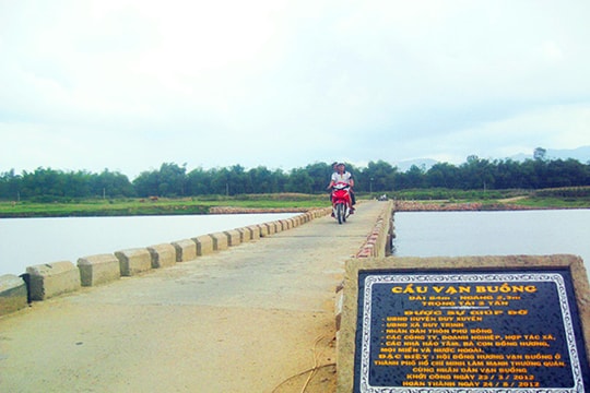 "Biểu tượng" ở Vạn Buồng