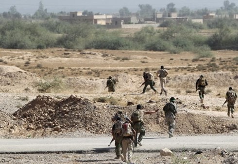 Iraq tìm thấy thi thể 365 tay súng IS trong 19 ngôi mộ tập thể