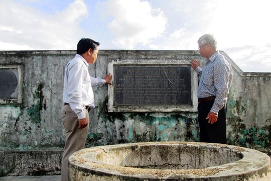 Giếng nước nghĩa tình