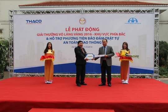 Phát động "Giải thưởng vô lăng vàng" 2016 và hỗ trợ phương tiện bảo đảm trật tự an toàn giao thông