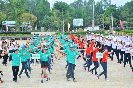 Hai năm triển khai thực hiện Nghị quyết 29-NQ/TW: Những kết quả bước đầu