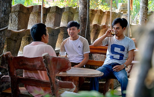 Thoáng xưa cối đá