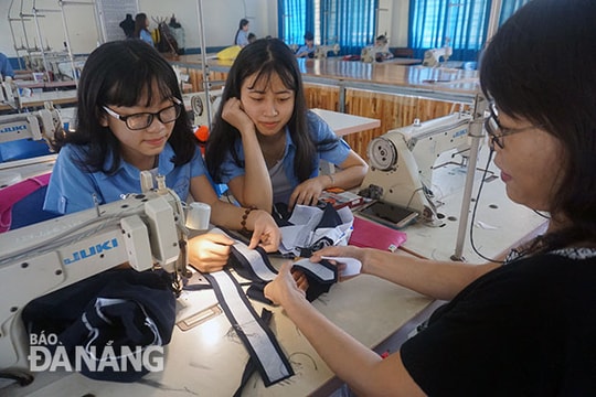 Cơ sở dạy nghề khốn khó - Bài cuối: Cứu trường nghề bằng cách nào?