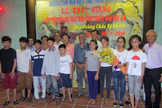 Hội An mở lớp dạy hát bội cho thiếu nhi