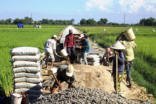 Chủ tịch UBND tỉnh Đinh Văn Thu: Đầu tư xây dựng hạ tầng nông thôn phải có trọng điểm