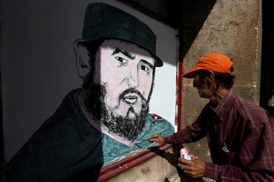 Người dân Cuba tưởng niệm lãnh tụ Fidel Castro