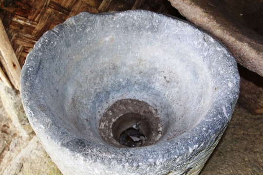 Chuyện về chiếc cối đá ở Bảo tàng Đồng Đình