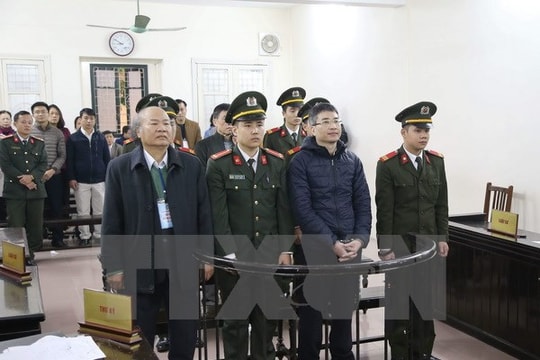 Xét xử phúc thẩm vụ án tham ô và rửa tiền ở Vinashinlines