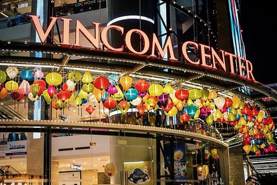 Đến Vincom - đón "siêu trăng" kỷ lục