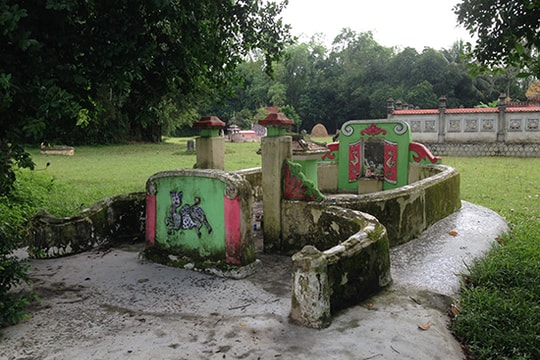 Những ngôi mộ cổ bí ẩn ở Tam Kỳ