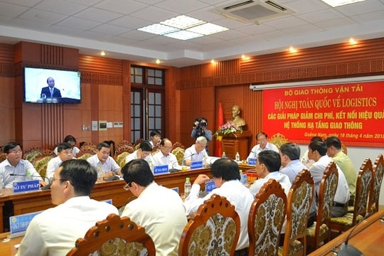 Thủ tướng Chính phủ chủ trì hội nghị về dịch vụ logistics (clip)