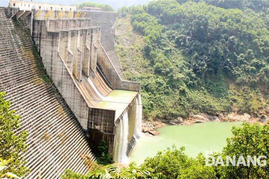 Cần sửa đổi quy trình vận hành liên hồ chứa