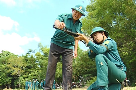 Chính trị viên mẫu mực