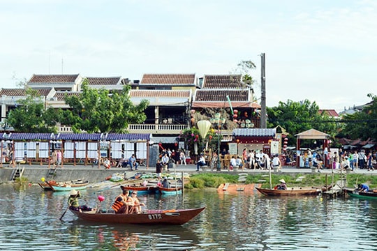 Giữ nét "nhân tình thuần hậu"