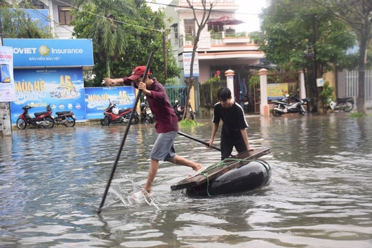 Hồ đập thủy điện chưa tích đủ nước