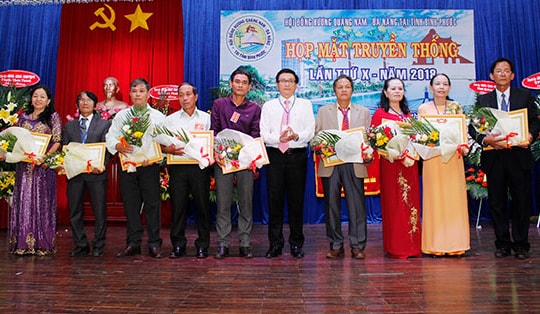 Tình đồng hương